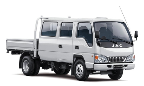 载人载货都给力! 江淮推出三排半轻卡_方得网