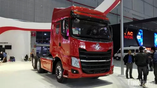 2015上海车展国产车独霸擂台 东风乘龙H7惊艳