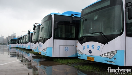 比亚迪K9大巴在南京公交公司运行