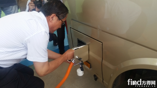 青岛机场携手宇通打造民航系统首个机坪内纯电