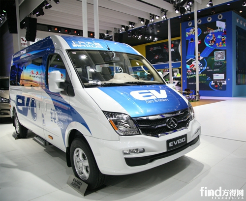 20151120-第13届中国（广州）国际汽车展览会上汽大通展台活动-EV80