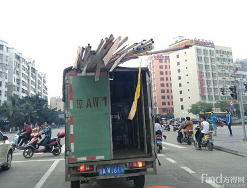 海口开出随手拍首张罚单 司机载货超长_方得网
