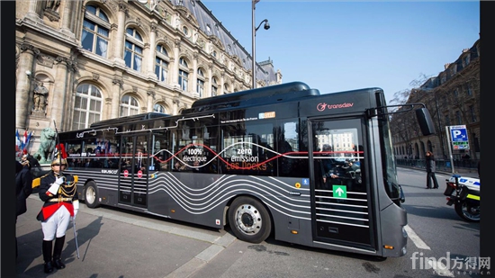 2 金旅全铝纯电公交在巴黎