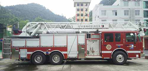 贵州铜仁印江县首台云梯消防车服役_方得网_