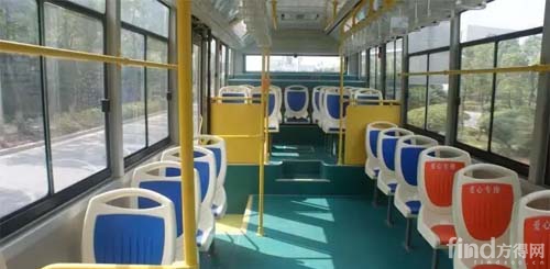 安源10米纯电动城市公交客车成功下线5