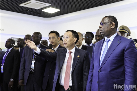 塞内加尔总统萨勒参观海格展厅