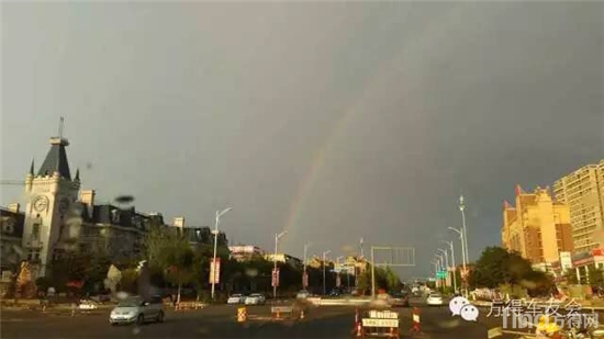 阳光总在风雨后 武风林路上拍到的彩虹