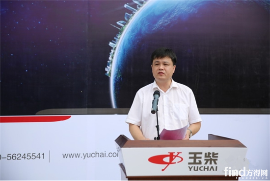 在上游,玉柴新能源公司正在建设中国最大的厂区屋顶太阳光伏发电项目、桂平农光互补项目,积极寻找合适时机大力投资建设并专业化运营管理光伏发电项目。同时计划开拓家庭式光伏发电和园区、工厂节能改造等其他新能源项目,力争到 2020 年累计总装机容量达到300兆瓦。在中游,玉柴以玉柴股份为主体,目前玉柴新能源动力产品已覆盖混合动力、纯电动系统。玉柴股份还将继续研发突破三电系统核心技术,大力发展新能源动力系统、电附件、燃料电池发动机等新能源汽车核心零部件。在下游,玉柴完善了新能源汽车产业链:以取得新能源商用车生产资质