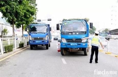 深圳狠招整治 小泥头车 重点查处违法超载和改