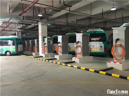 【调查】昆明大量纯电动公交车疑似被闲置   这究竟怎么一回事？ (11)