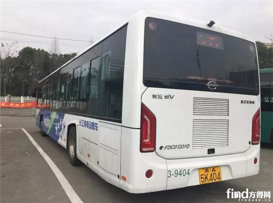 长江牌纯电动公交车现身杭城 比亚迪有了新对手？ (9)