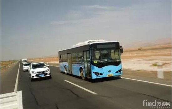 比亚迪新能源车车队“征战”吐鲁番