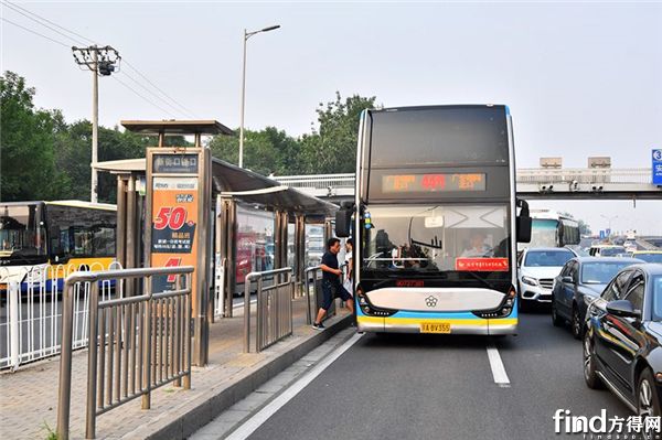 采用银隆车的北京44路公交线
