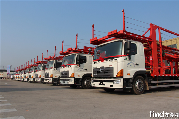 广汽日野330辆轿运车登陆上海