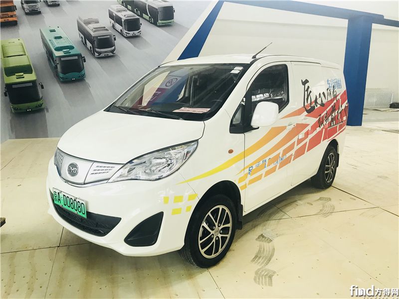 比亚迪t3电动箱式运输车