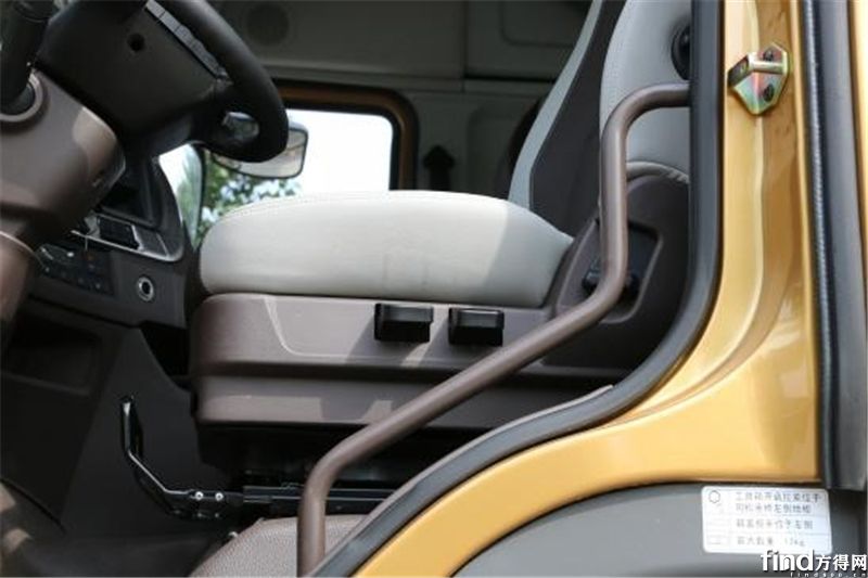多项升级优化 图解2018款乘龙H7驾驶室8