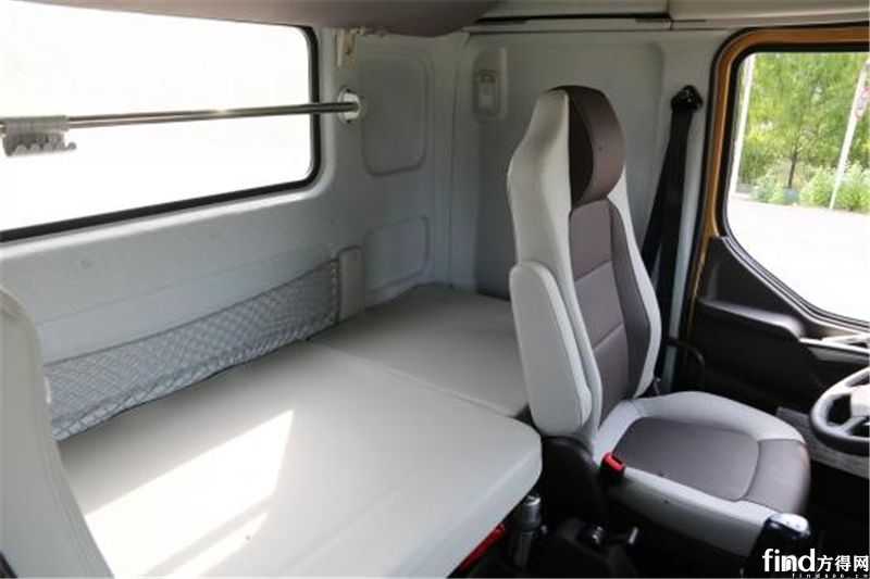 多项升级优化 图解2018款乘龙H7驾驶室11