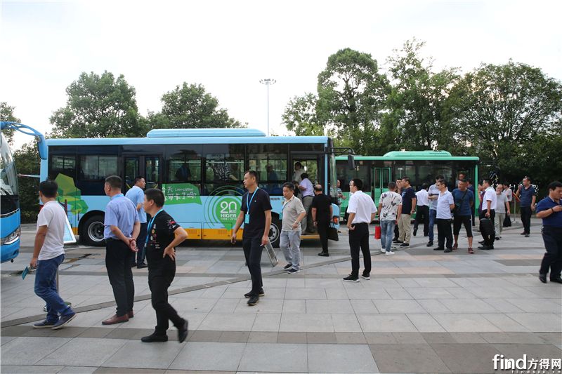 客户参观体验海格系列精品客车_看图王