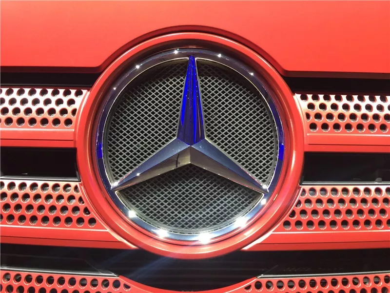 为什么说奔驰新Actros 解决了开车最怕和最想的事情？ (9)