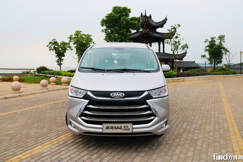 很实在的选择 试驾江淮瑞风M4自动行政版