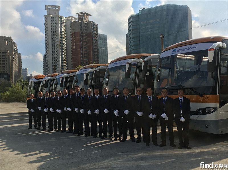 上百辆海格客车服务上海进博会 (2)