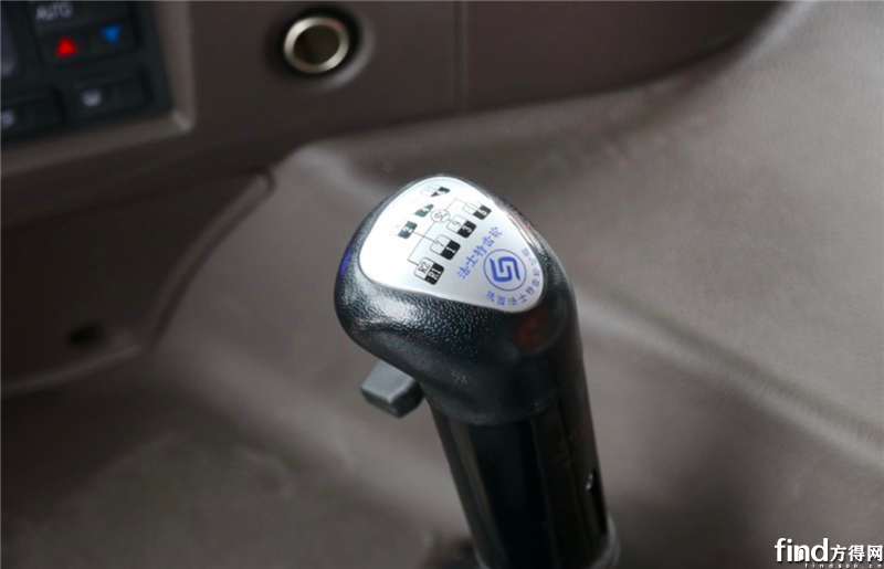 乘龙H7大马力工程车，资源运输的可靠伙伴！5