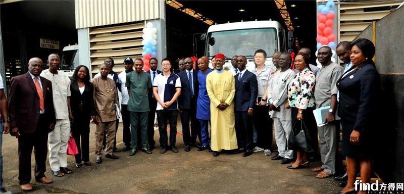 东风商用车在尼日利亚首批CKD组装中重卡下线