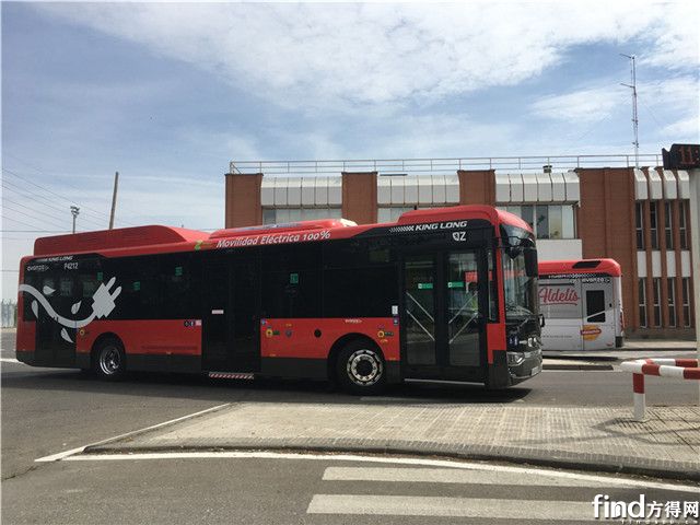 金龙客车PE12纯电动公交客车登陆西班牙