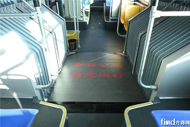 中通18米BRT公交N18烟台正式上线 (5)