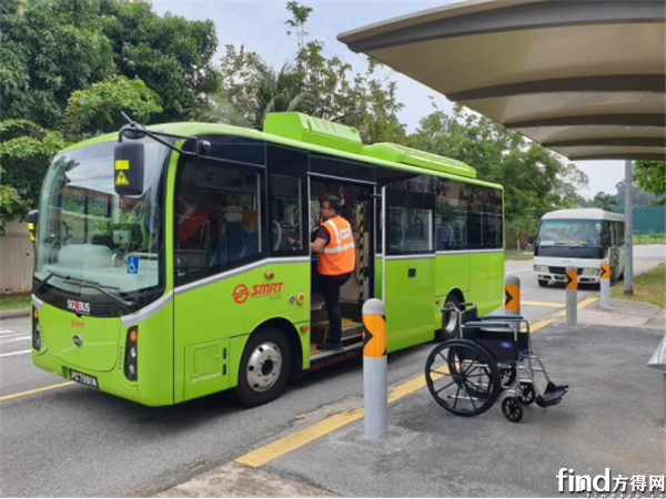 【新闻稿】有爱！比亚迪助力新加坡实现全岛巴士无障碍通勤_191105379
