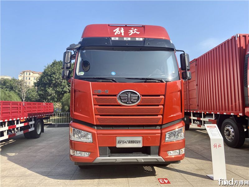 J6P 6×2 质惠版载货车