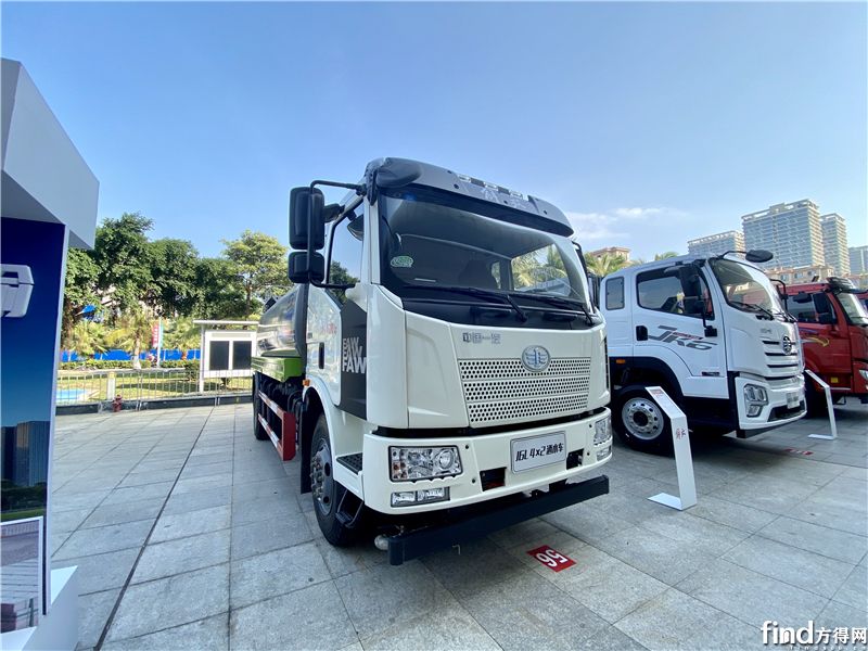 J6L 4×2 国六经济型洒水车