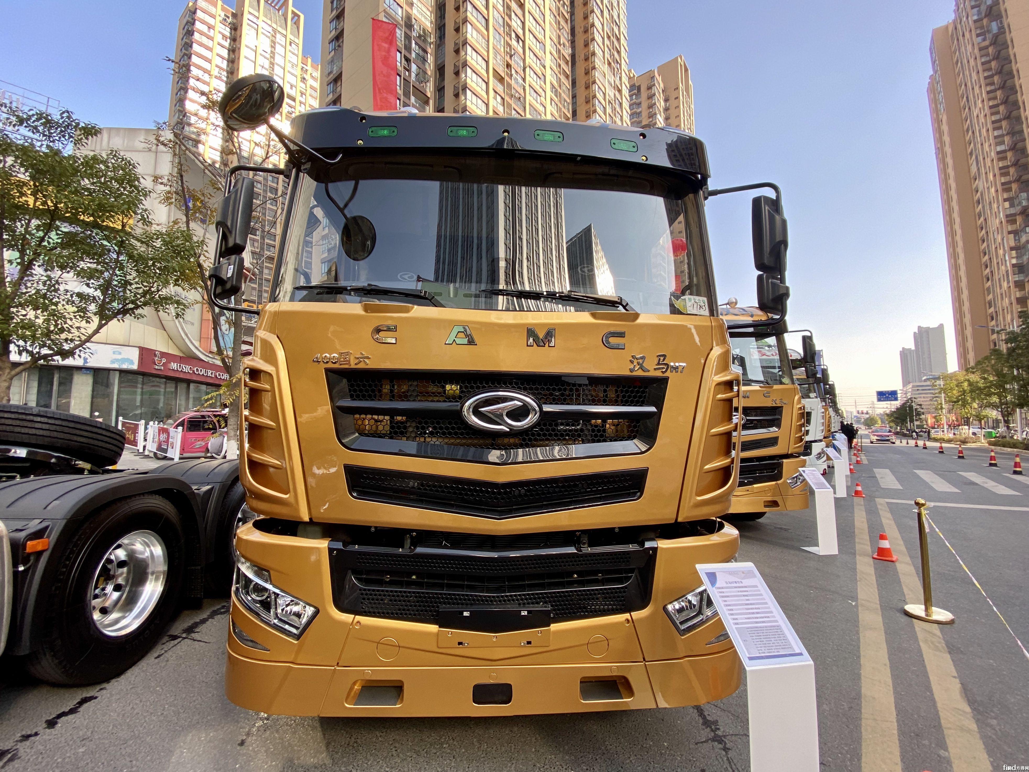 汉马H7牵引车1