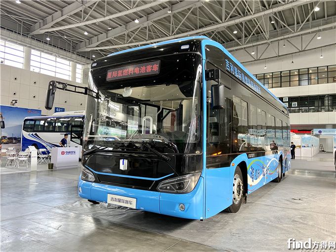 吉利星际客车1