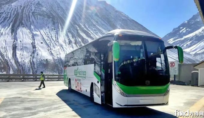 中通客车2021年交付智利的超级大巴H12