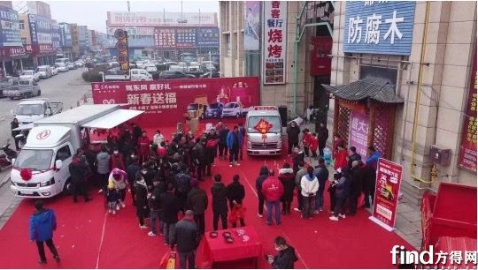 致敬城市奋斗者，东风轻型车走进商圈拜大年