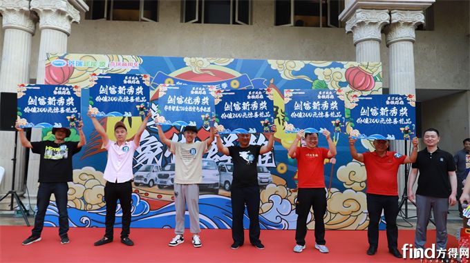上市即获订单1.2万台！这款绿牌小卡有何来头？