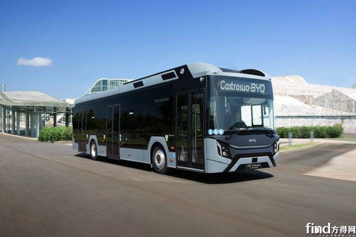 比亚迪推出首款定制化12米纯电巴士