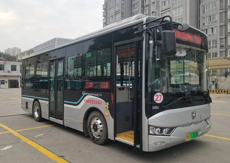 亚星客车纯电动公交车上线咸阳