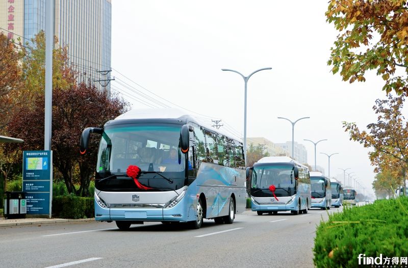 又一批H9高端定制旅团客车发往云南