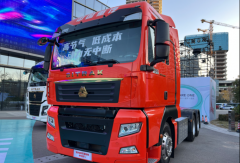 三年连冠、6月销量继续登顶，中国重汽凭什么？