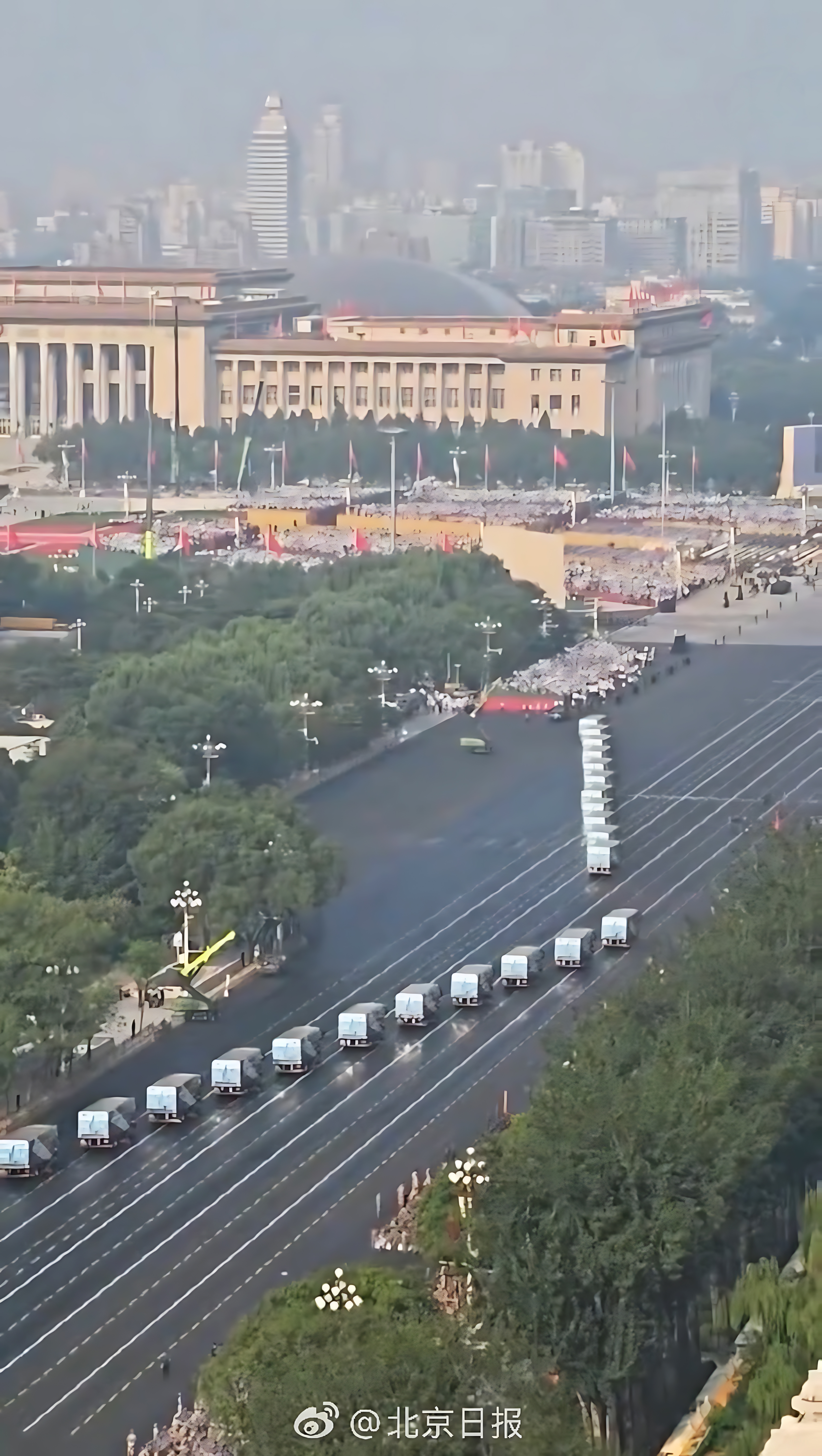 第零方阵！比亚迪纯电动环卫车护航“九三”方阵检阅仪式
