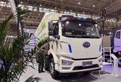 武汉商用车展超50辆展车直击！解放/东风/陕汽/江淮等全是狠活 主角有这些