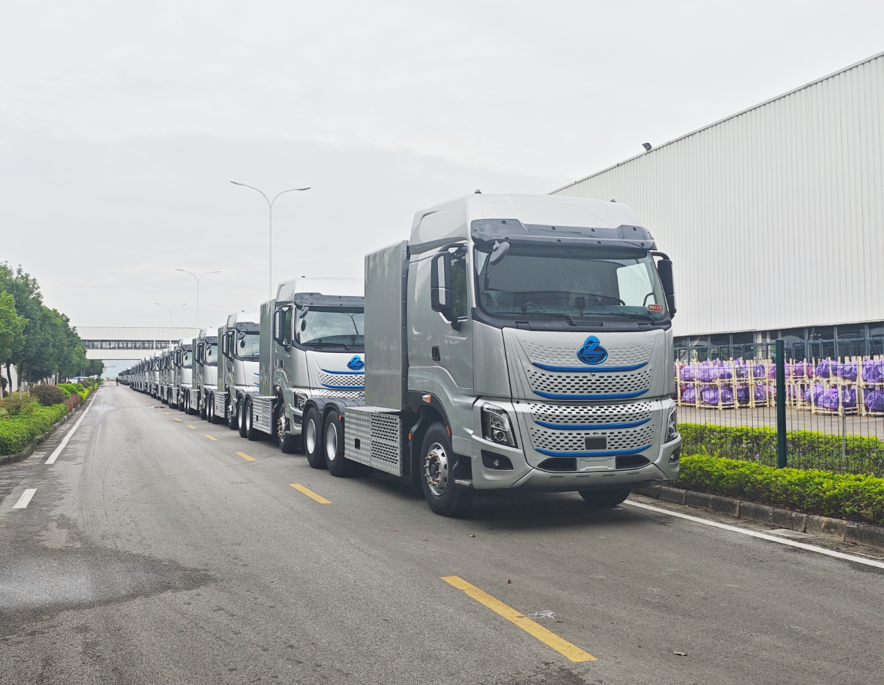 500台！法士特携手柳汽 共启氢能重卡新纪元