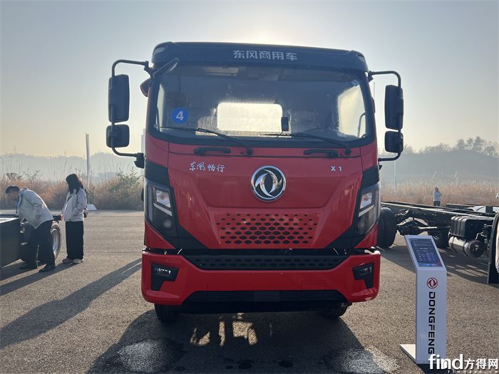 东风畅行 X1 燃油载货车