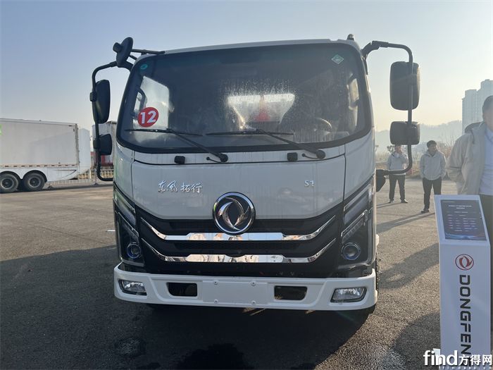 东风拓行 S1 纯电勾臂车