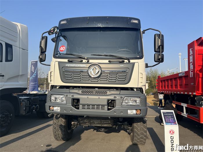 东风天锦 D530VR 燃油专用车 玉柴290