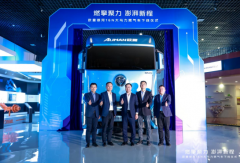 720马力+3600扭矩 欧曼银河16N大马力燃气车下线