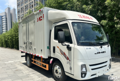 年省5600元油费！全新江铃顺达轻卡硬核“创富”如何让城配物流人躺赚？