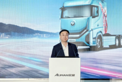 欧曼重卡前11月增长100%！720马力燃气重卡再冲新高点！